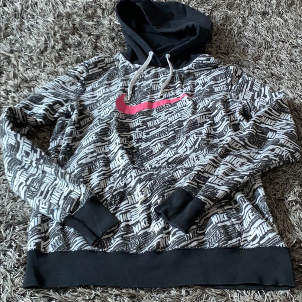 Nike all over print women’s hoodie size L.